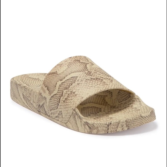 Steve Madden Shoes - NEW Steve Madden Sofi Slide Sandal in Snakeskin